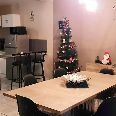 Maison De 3 Avec Jardin Clos Et Wifi A A 8 Km De La Hotell 3*